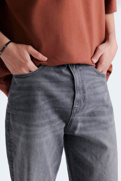 Straight Fit Jeans